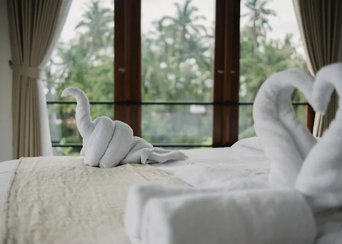 Lemon Tree Bali ロヴィーナ
